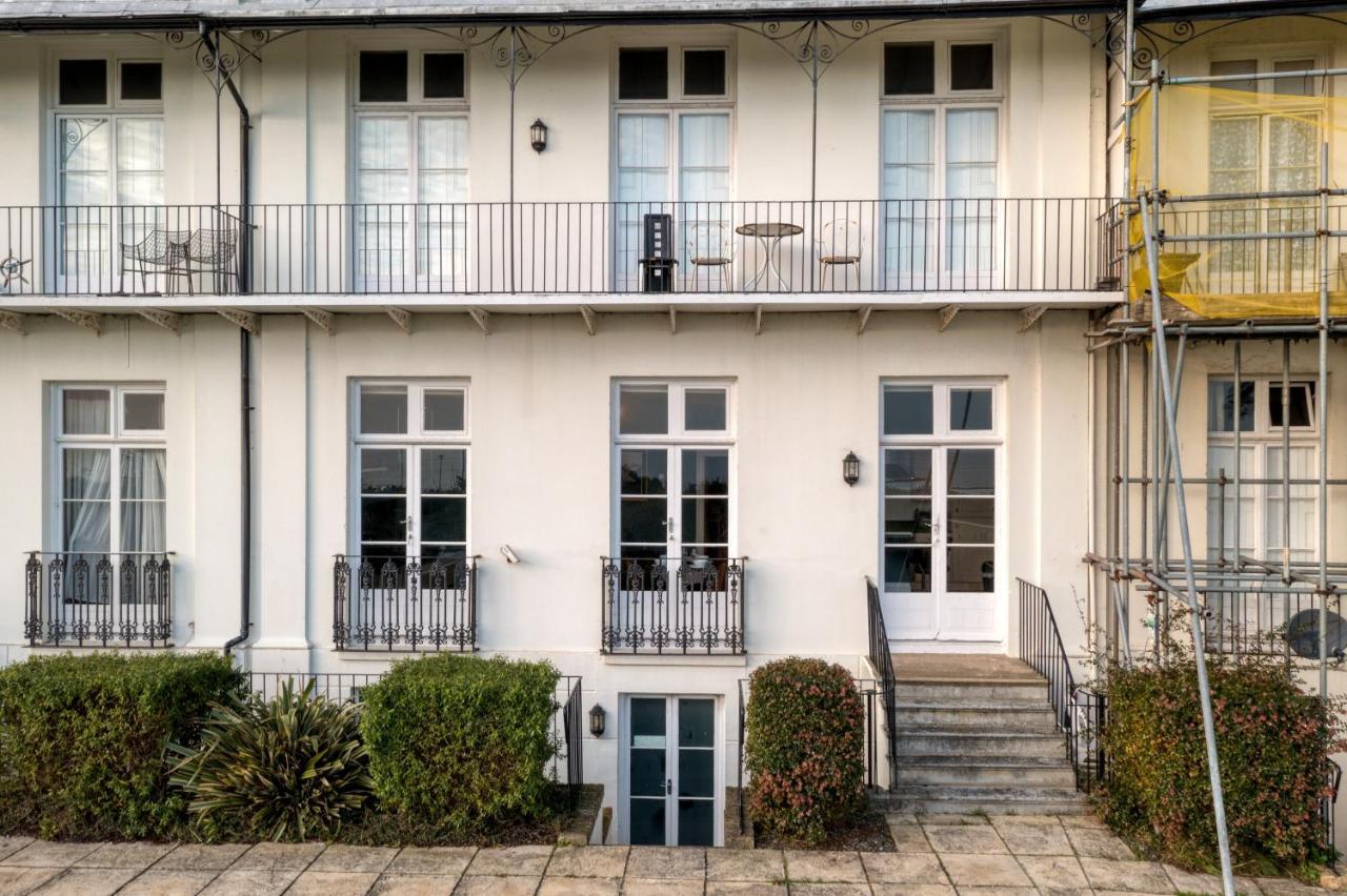 The Regency - Sea Views And A Modern Art Deco Style Interior Apartment Ramsgate Bagian luar foto