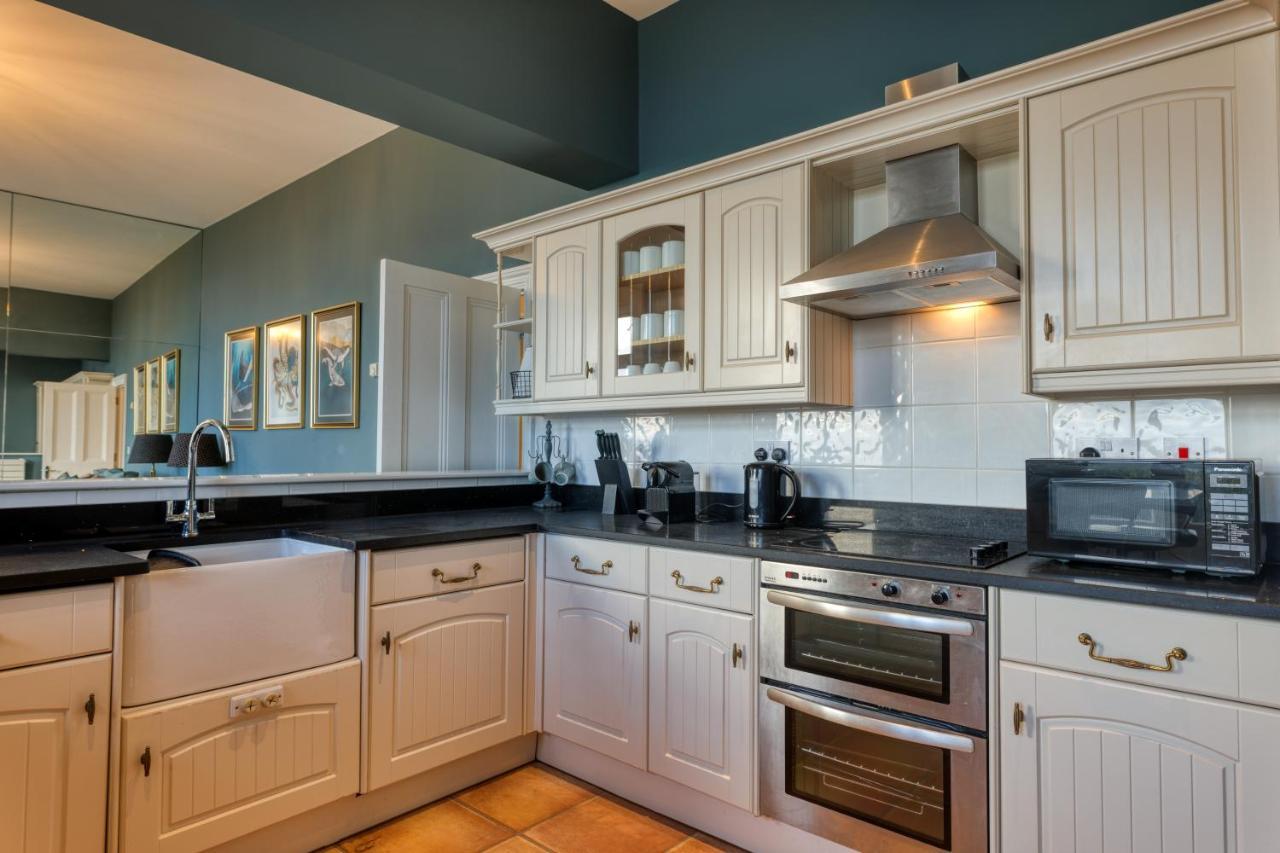 The Regency - Sea Views And A Modern Art Deco Style Interior Apartment Ramsgate Bagian luar foto